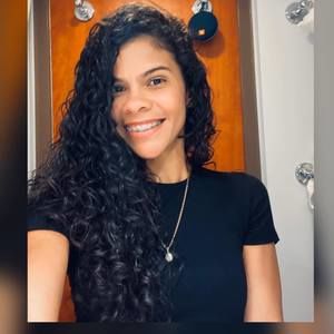 Meet your Posher, 'leysi marie